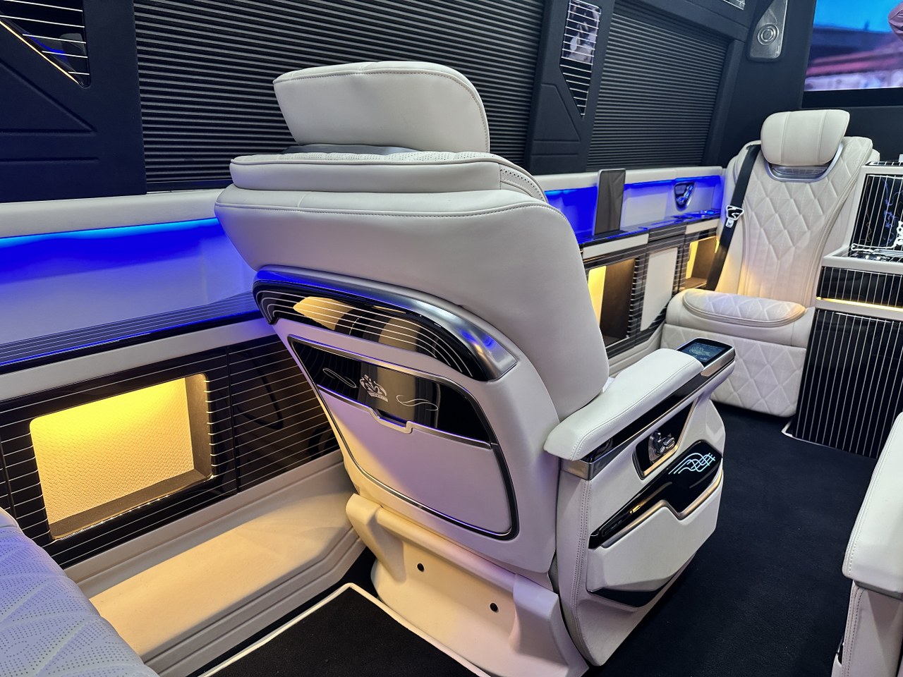 MERCEDES SPLİNTERJETVAN BUSİNESS  galerisi